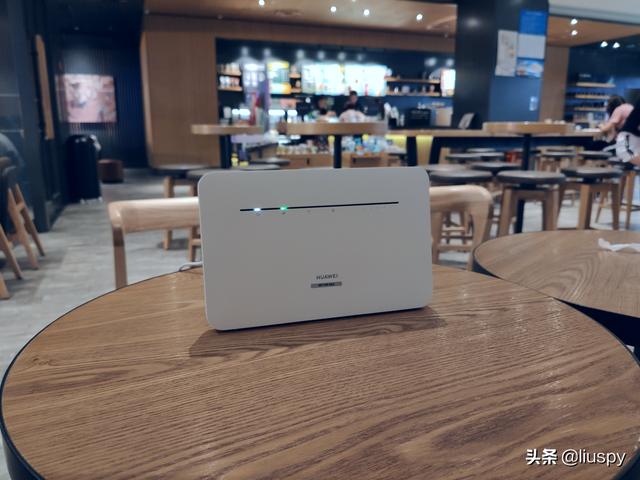 一款可以“行走”的Wifi，华为4G路由2 Pro体验