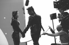 《复仇者联盟3》、《复仇者联盟4》海量超清剧照 寡姐鹰眼牵手、黑豹飞身踢腿