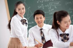 新生每月要4000元生活费被拒上热搜！网友：学校的饭不配你吃？