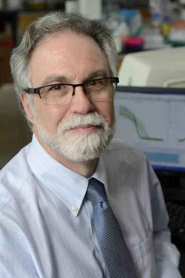 2019年诺贝尔生理学或医学奖获得者： 　　Gregg L。 Semenza