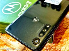 摩托Moto G8 Play真机上手图曝光：6.2英寸水滴屏