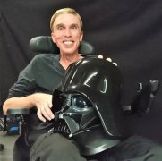 渐冻人只能等死？英国科学家逆天续命，把自己改造成了“黑武士”