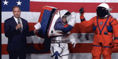 NASA公布新一代登月宇航服，百年来宇航服有了多大突破？