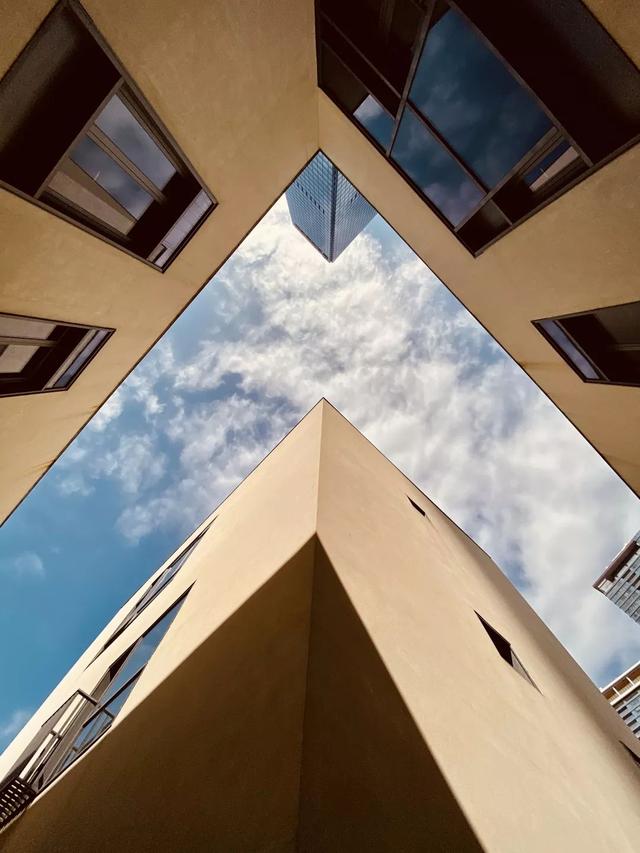 如何拍出刷爆社交平台的城市照？iPhone 获奖摄影师告诉你