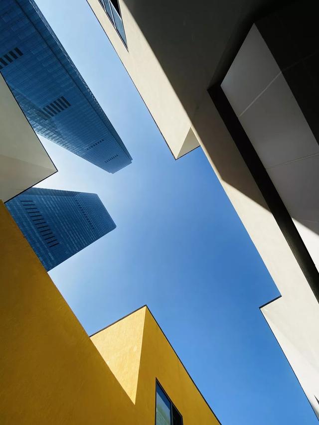 如何拍出刷爆社交平台的城市照？iPhone 获奖摄影师告诉你