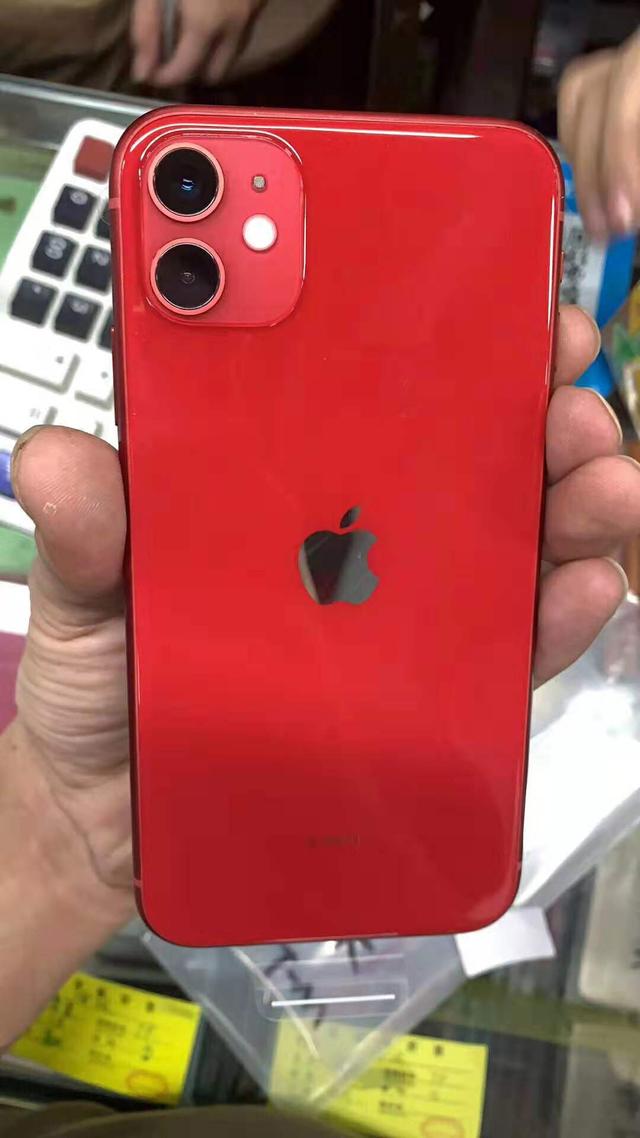 双十一iPhone11轻松夺得榜首，库克：价格香才是硬道理