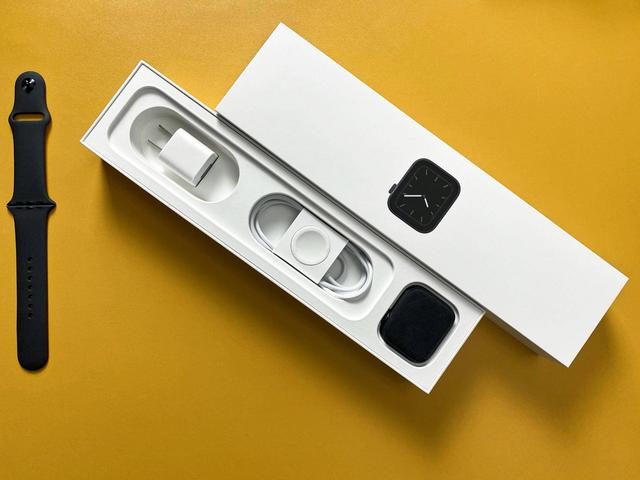 苹果第一款真正的手表：apple watch 5开箱速评