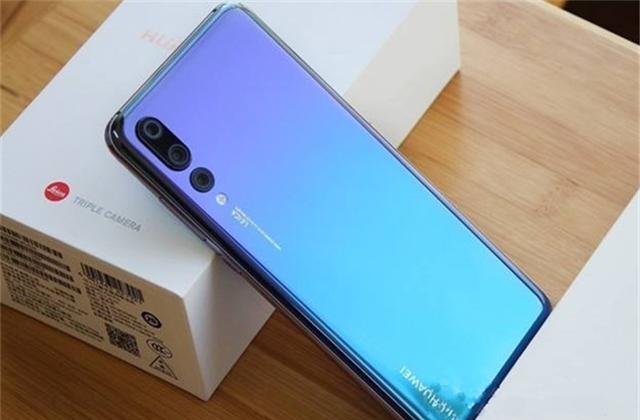 目前全面屏手机市场，这4款手机值得入手，哪款让你心动呢？