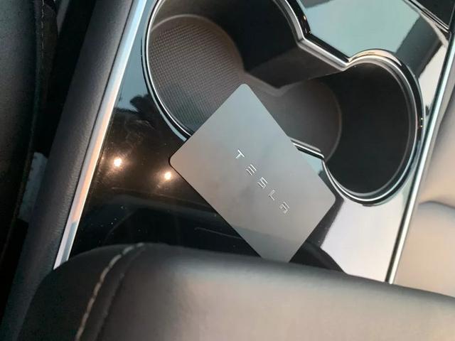 5个月12554公里，带你了解真实的特斯拉Model 3