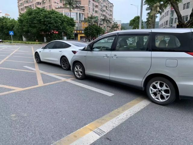 5个月12554公里，带你了解真实的特斯拉Model 3