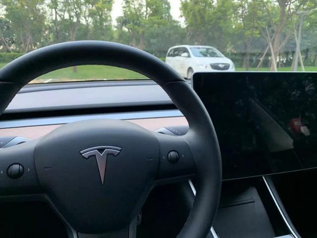 5个月12554公里，带你了解真实的特斯拉Model 3