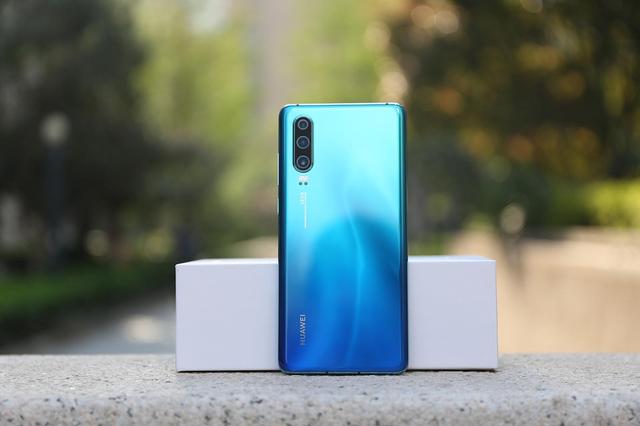 不懂手机买苹果，半懂手机买华为？其实懂手机的人会选这三款