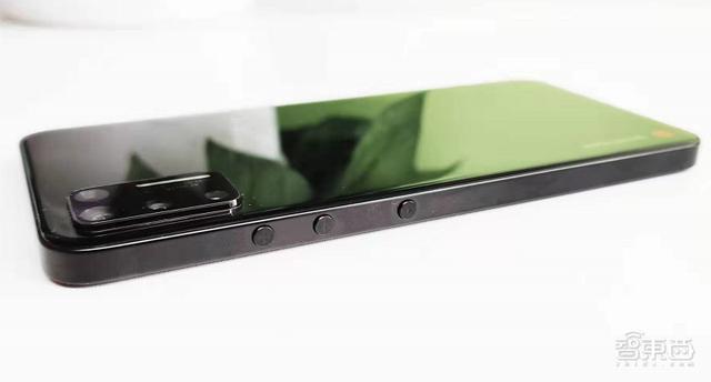 字节跳动第一款手机！重现江湖的坚果怎么样？坚果 Pro 3系统体验