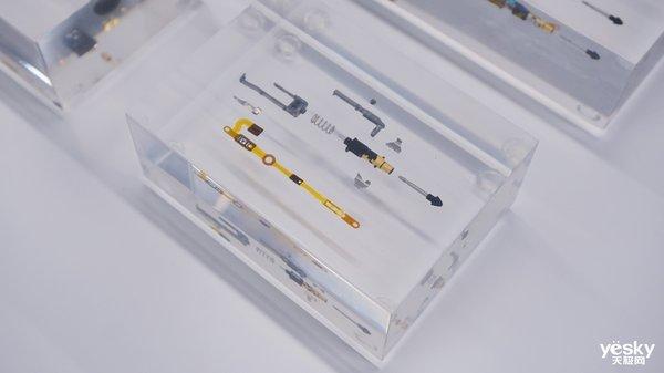 微软Surface Pro X上手体验：这些设计妙啊