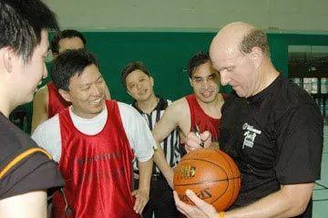 他走后，华人科技高管的神话也随之结束