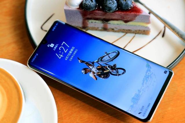 目前最保值的四款手机，用够三年还能赚一笔“二手价”