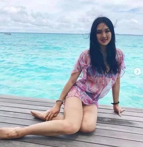 任正非小女儿近照曝光，哈佛才女颜值高，最美千金为啥也不姓任？