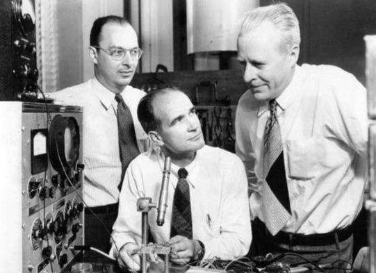贝尔实验室为美国带来3万件专利，8项诺奖，美国却亲手将它杀死