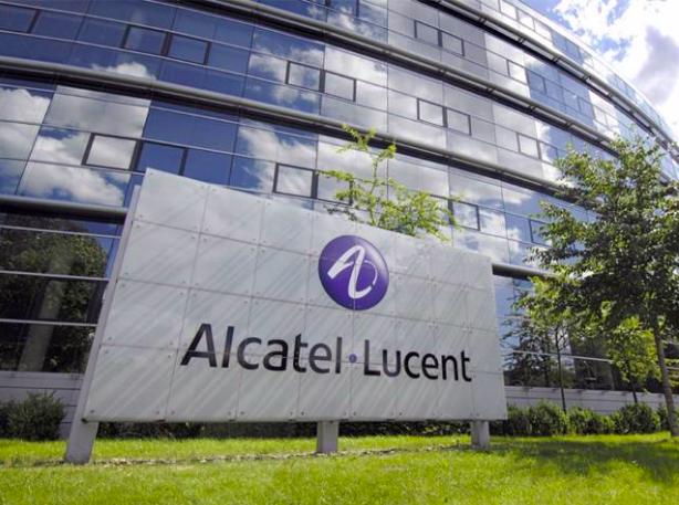 贝尔实验室为美国带来3万件专利，8项诺奖，美国却亲手将它杀死