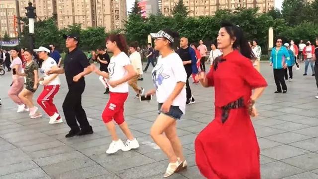 趣头条号为什么跳起了广场舞