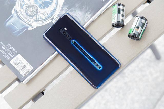 OPPO Reno2接连获奖 影音能力获专业媒体肯定