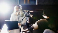 在线理财直播“火爆”，基金经理变身“李佳琦”？