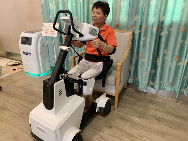 「听」AI智能新体验 智慧＋养老 加出未来养老新方