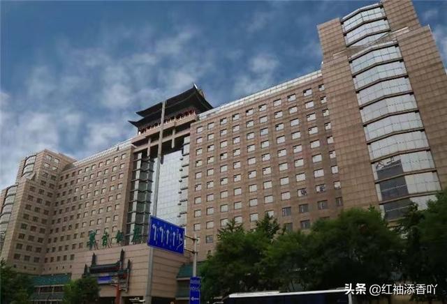 刘强东砸27亿买下破产酒店，得知地理位置，网友：眼光真毒。