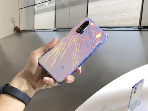 华为nova6再降价，直降800太疯狂，终成麒麟990性价比神机