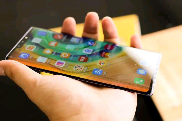 为推广HMS生态？华为旗舰直降1600块，但是并不建议购买