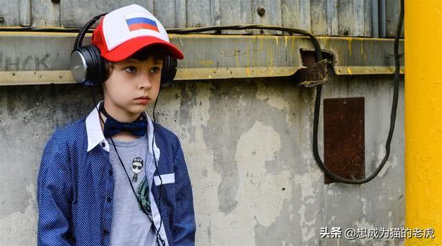 从5299跌到2339，512GB＋护眼双屏＋8GB，网友：能用珍惜别错过