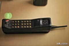 半斤重的手机砸脸上 5G智能机华为苹果三星谁先秒杀大哥大？