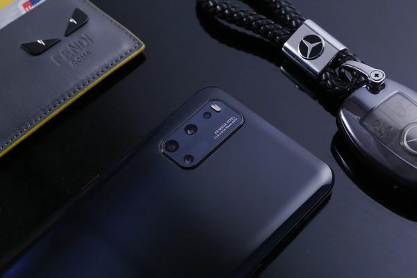 2020年哪些旗舰不能错过？换机里面的学问可大着呢