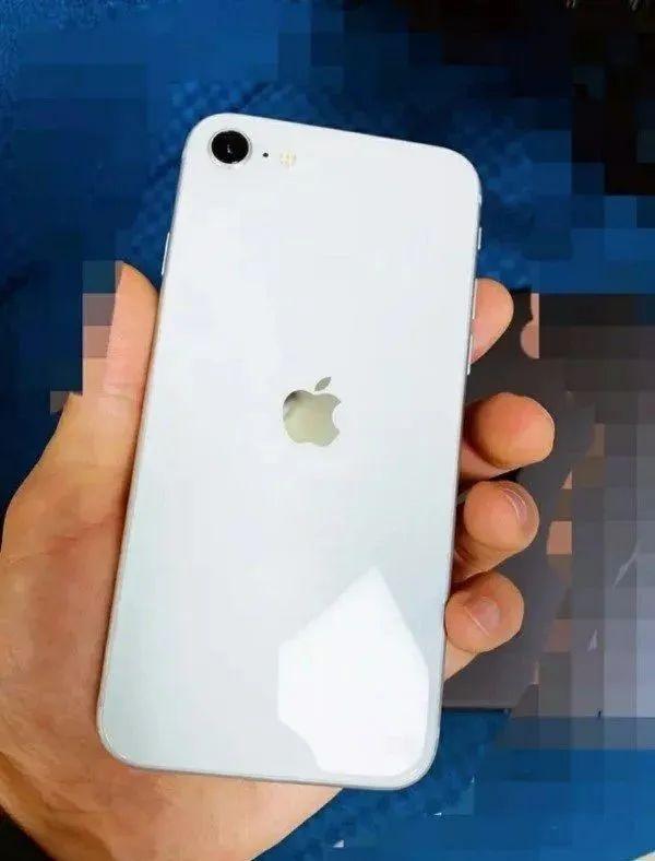 苹果新品齐曝光，iPhone / MAC / iPad 集体升级