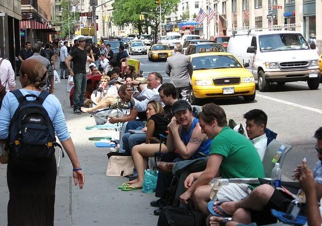 苹果的优越感，是数据线给的