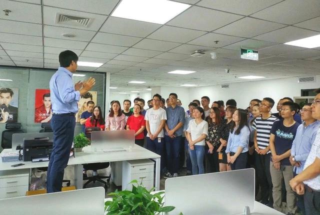 不惧行业寒冬，雷军给全国企业提出五个建议，并透露新机3月发布