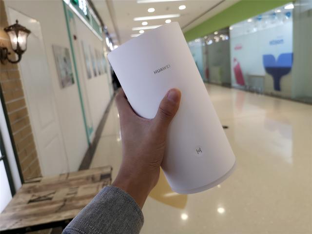 华为路由器A2：信号满满，一碰连网！这样的路由你值得有用