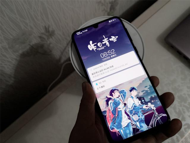 华为路由器A2：信号满满，一碰连网！这样的路由你值得有用