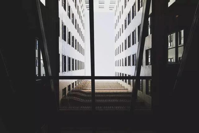 钉钉用户超11亿：精彩的失败，远胜于平庸的成功