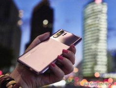 去年华为“机皇”降价近两千，拍照依旧前十名，具备性价比了？