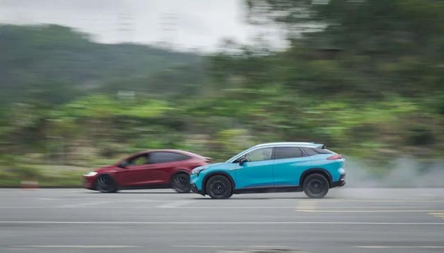 2.9秒破百的特斯拉Model X被KO，国产车硬起来，真没美国车啥事了