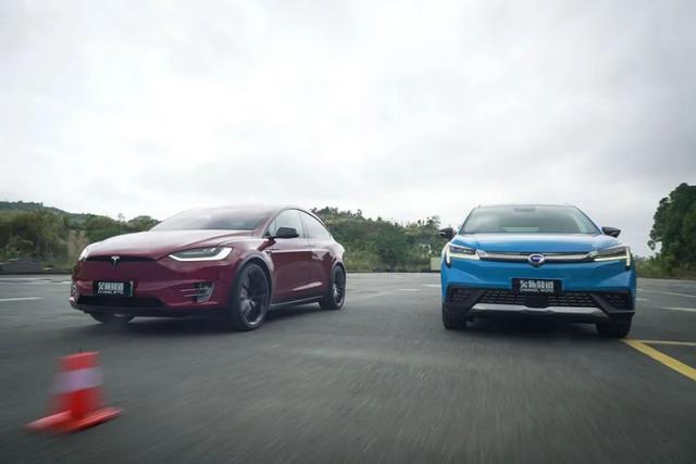 2.9秒破百的特斯拉Model X被KO，国产车硬起来，真没美国车啥事了