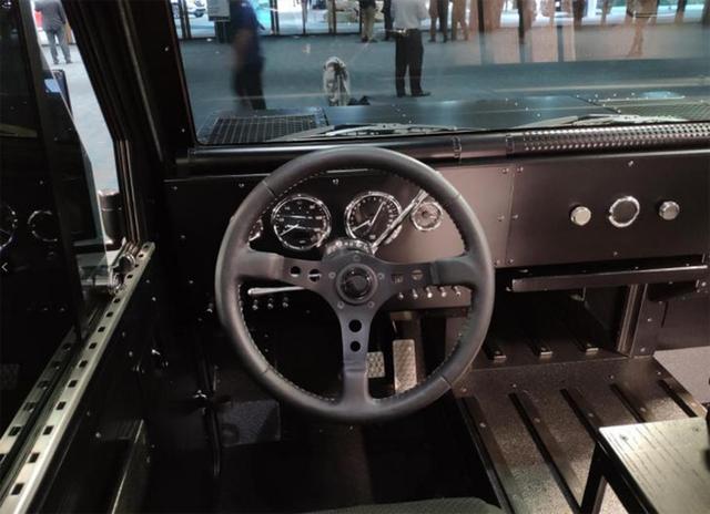 美国全新的纯电动车企，新车极像奔驰大G，外加一台大G皮卡