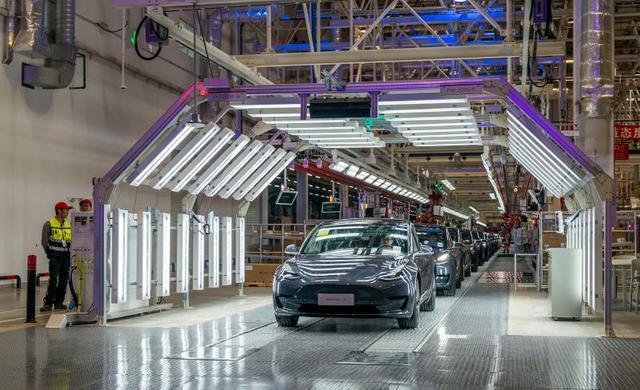 需要钱的同时，李斌怎么展望蔚来？