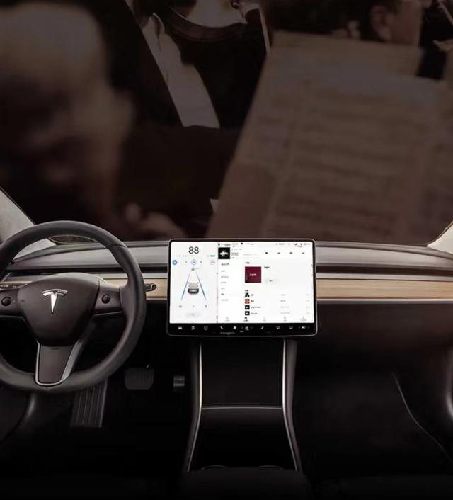 蔚来总算“熬出了头”，特斯拉国产版交付，超级网红要惹事