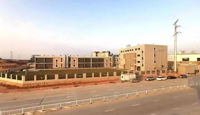 湖北车企获批复工；LG向国产特斯拉供811低钴三元锂；宁德时代研发出长寿命电池