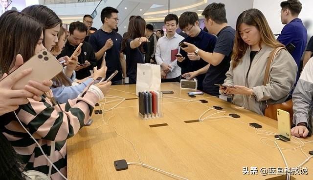 小米、华为都输了，苹果才是最大赢家，iPhone11蝉联销量冠军