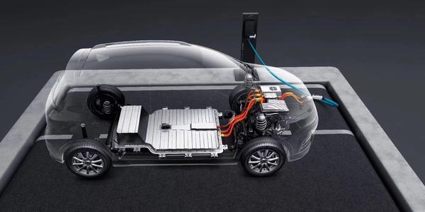 纯电续航将突破700km，里程焦虑还是难题？靠啥彻底根治？