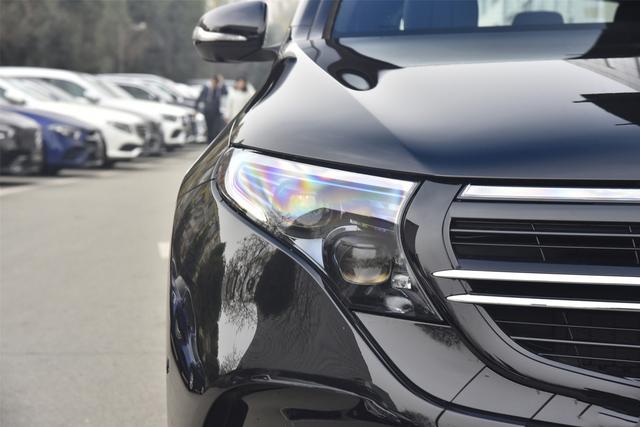 奔驰这次良心了，408马力+730Nm，配四驱不到60w，关键还是台SUV