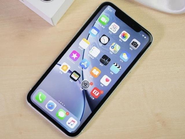 128GB版的iPhone XR和iPhone8 Plus同价，你怎么选？
